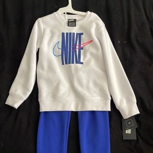 Brand new boys sweatsuit never been worn tags on